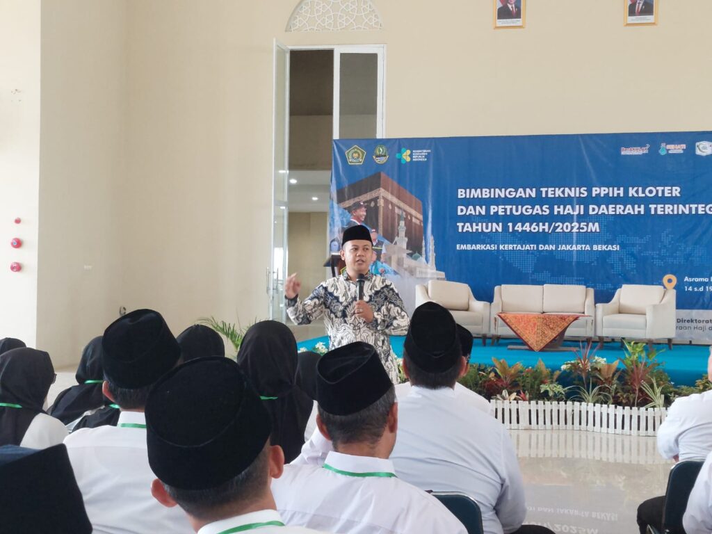 Ketua Jurusan Tasawuf dan Psikoterapi Berperan Aktif dalam Bimtek PPIH Kloter dan Petugas Haji Daerah Terintegrasi Provinsi Jawa Barat 2025